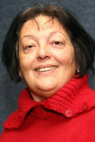 Martin Márta as Vilma néni in Cat Call