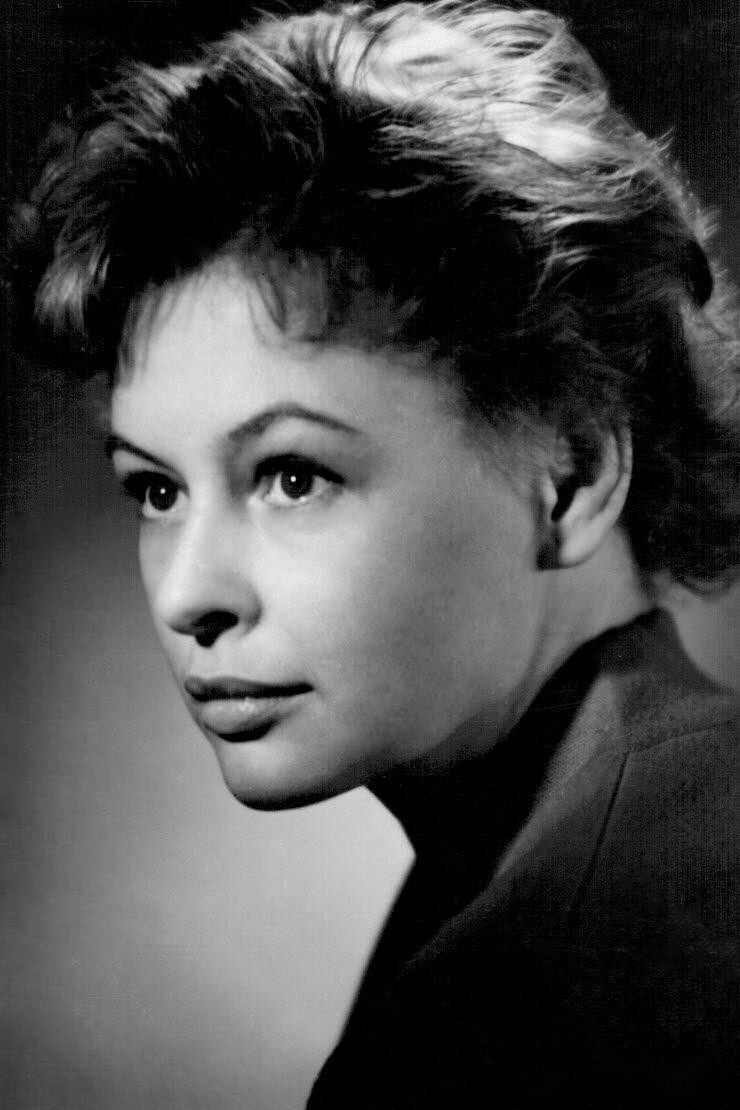 Irena Kačírková as Vlasta in Conscience