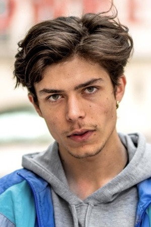 Léo Mazo as Mika in Crush