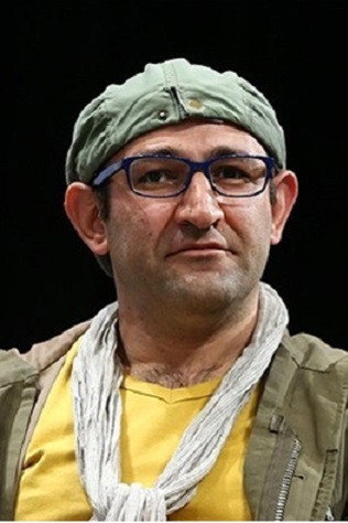 Hedayat Hashemi as Hamid in A Cube of Sugar