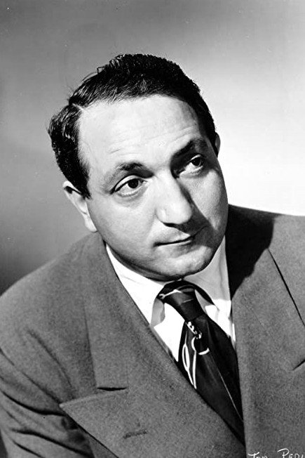 Tom Pedi as Vincent in Criss Cross