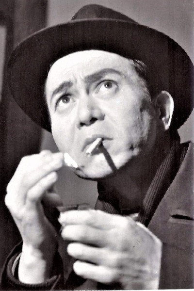 이향 as Baek-jeon in Fidelity