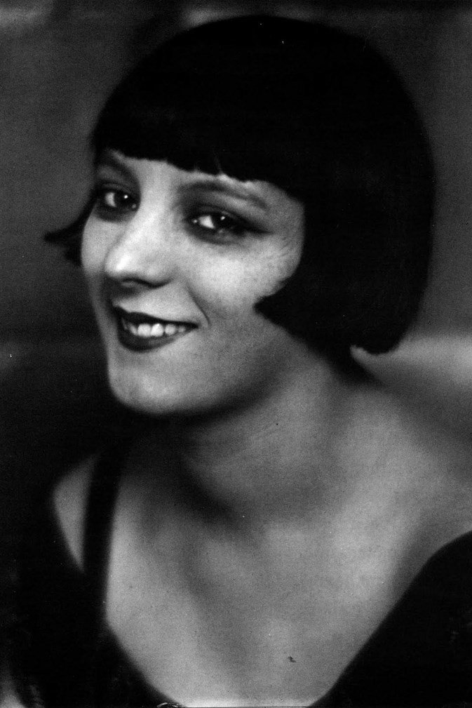 Kiki of Montparnasse as Nude torso in Return to Reason