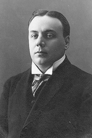 Nikolai Shmidtgof as Vitka Pero in The Career of Spirka Shpandyr