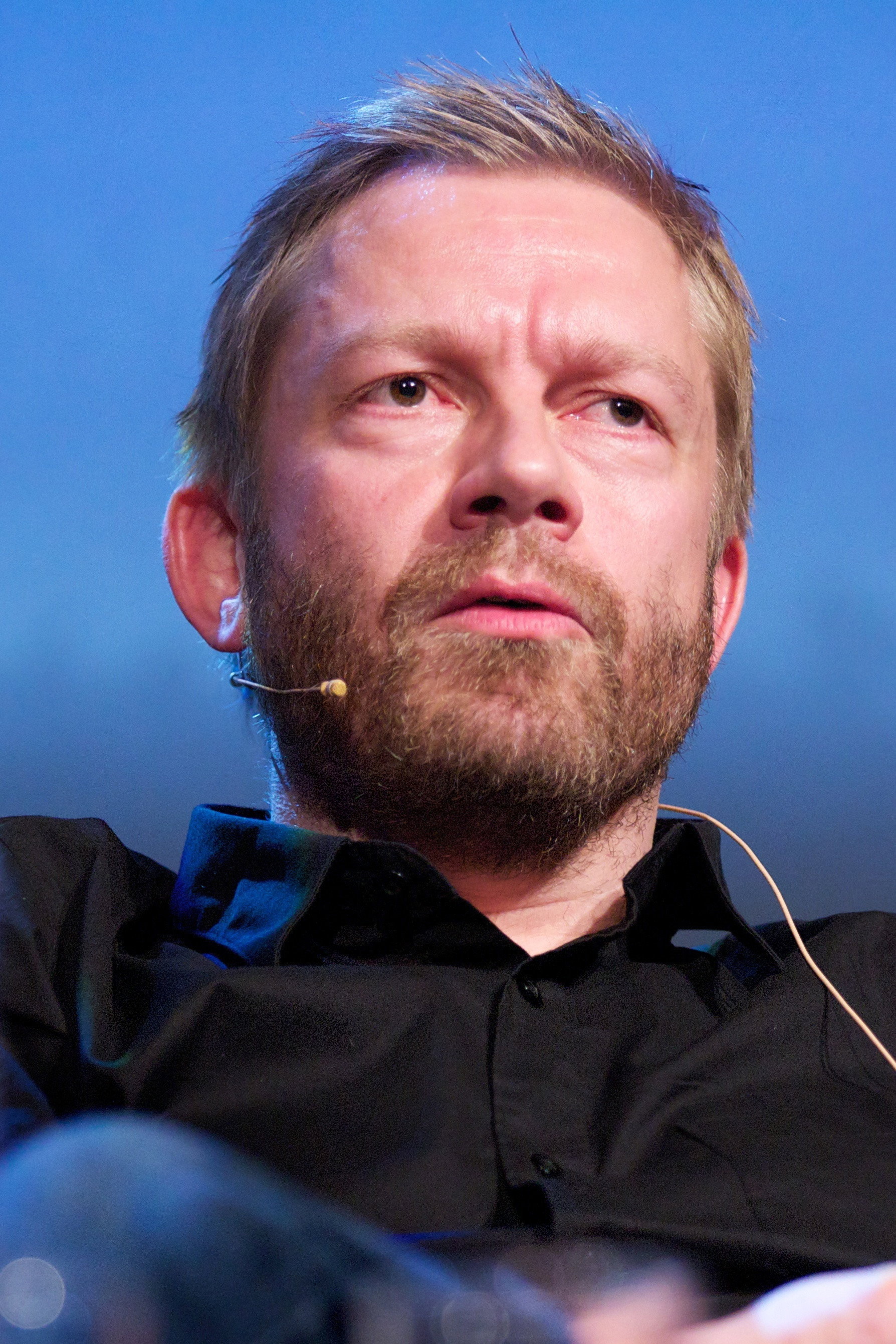 Bjarte Tjøstheim as Knud Modbaggsmoen in Fix & Trix