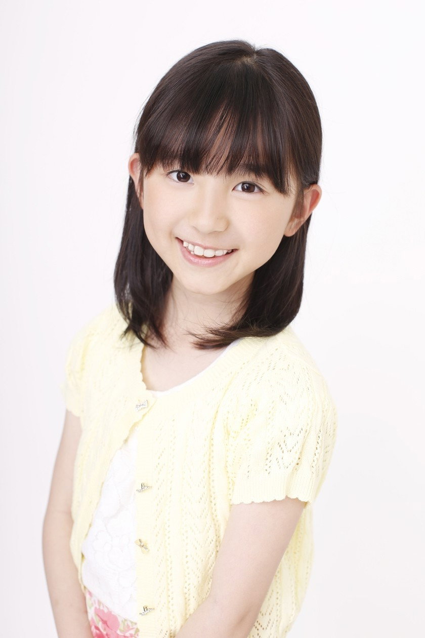 Konomi Watanabe as Hinata Igarashi in The Reason Mom and Papa Live