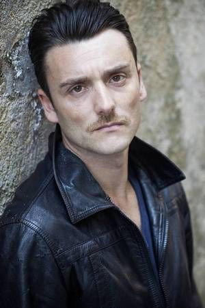 Ciro Esposito as Giovanni in Una diecimilalire
