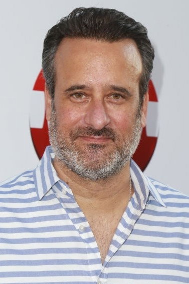 Benjamin King as George Thurman in Extreme Dating