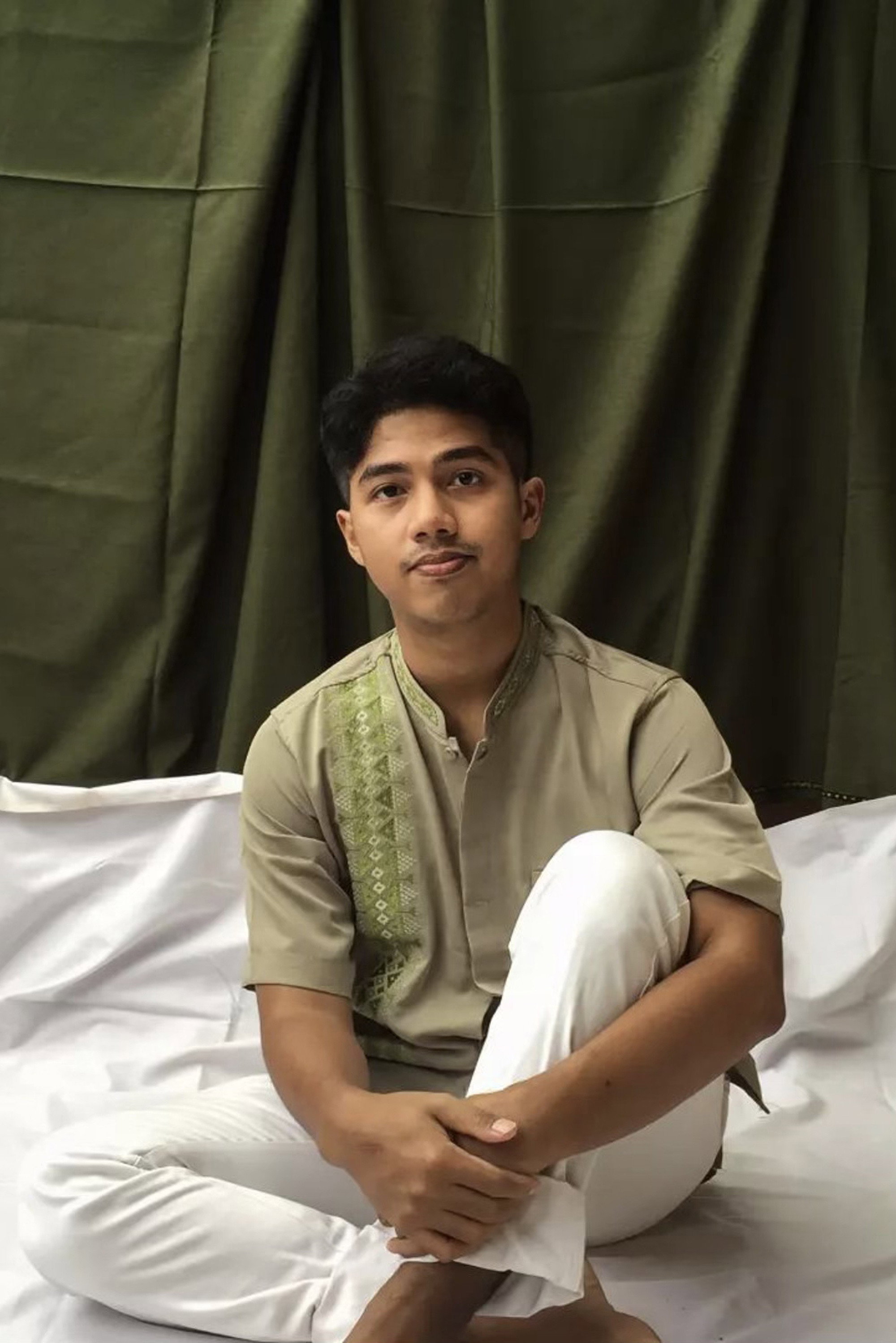 Andhika Firman Agung as Raka in Jelujur