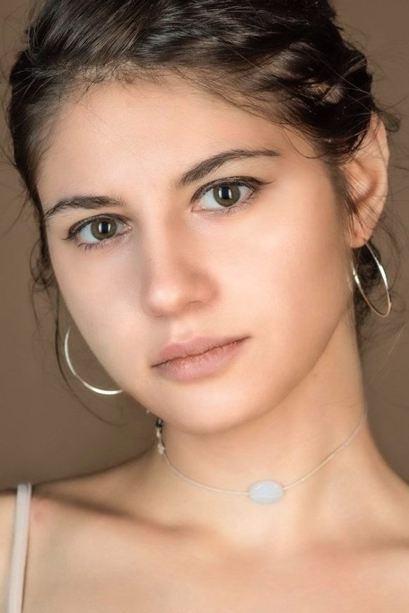 Mira Gaydarova as Ila in Tomorrow Island