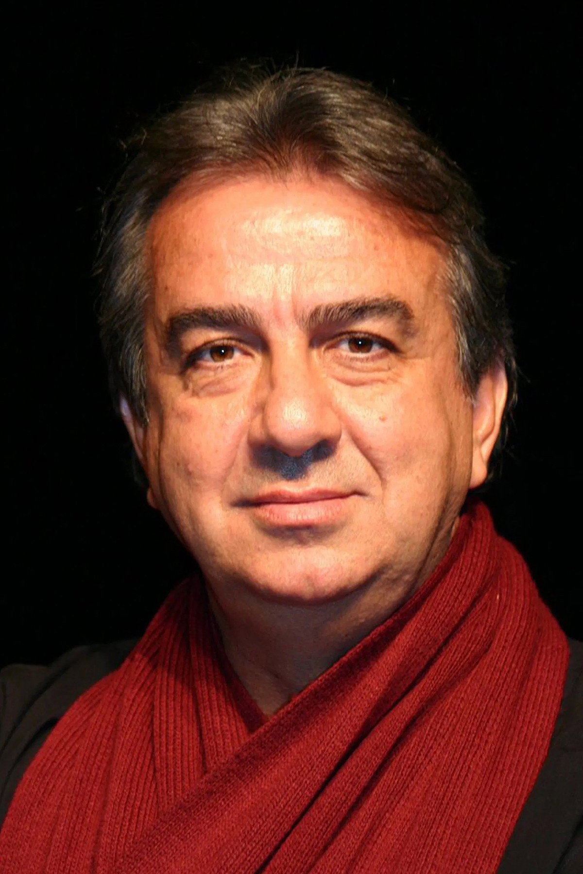 Erhan Yazıcıoğlu as (Oktar Durukan/Çekiliş seslendirmesi) in Tatlı ve Güzel İstanbul Geceleri