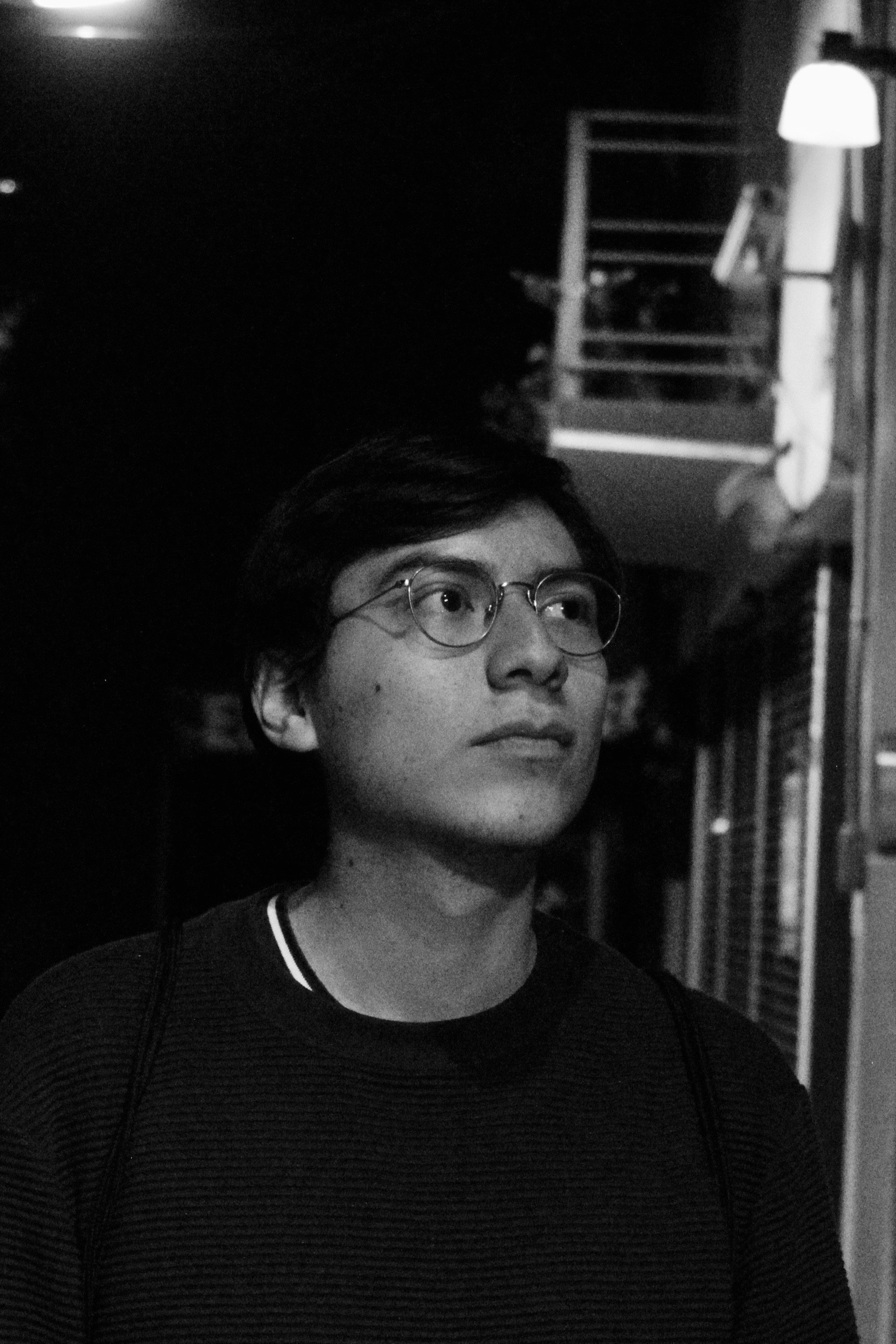 Fabio González Rojas as Time Jump Salesman / Book Reader in Time Loss
