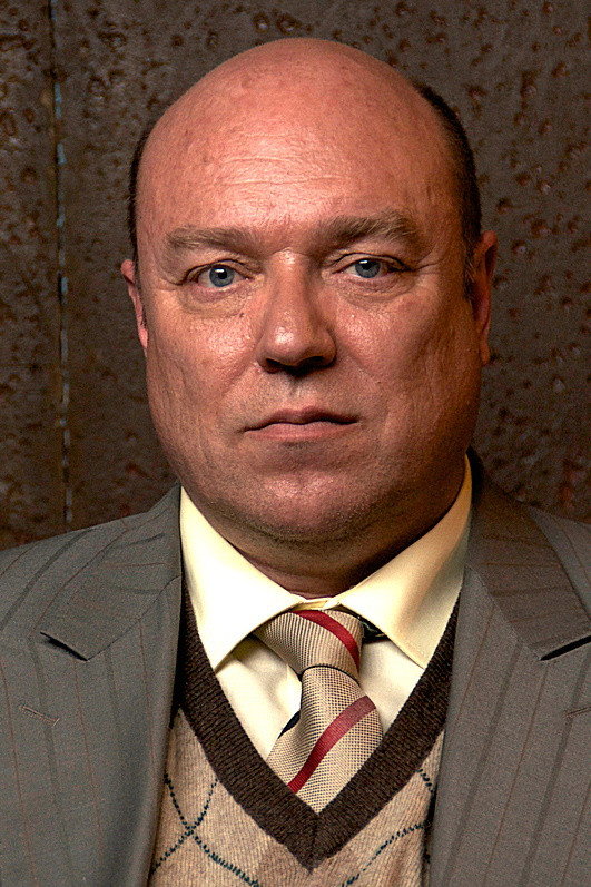 Pertti Sveholm as Sam in The Hobbits