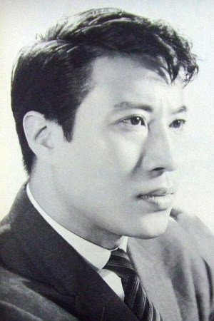 Chin Feng as Shan-Gen in The Villains