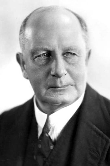 Horace Hodges as Lord Emsworth in Summer Lightning