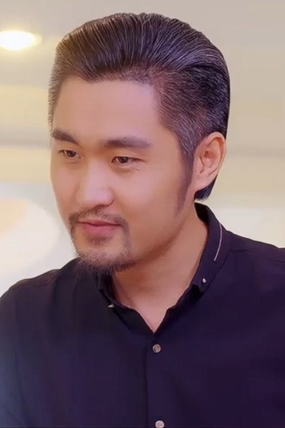 黄琞茗 as Li Ming Yu in Hot Honey, Don't Try To Run
