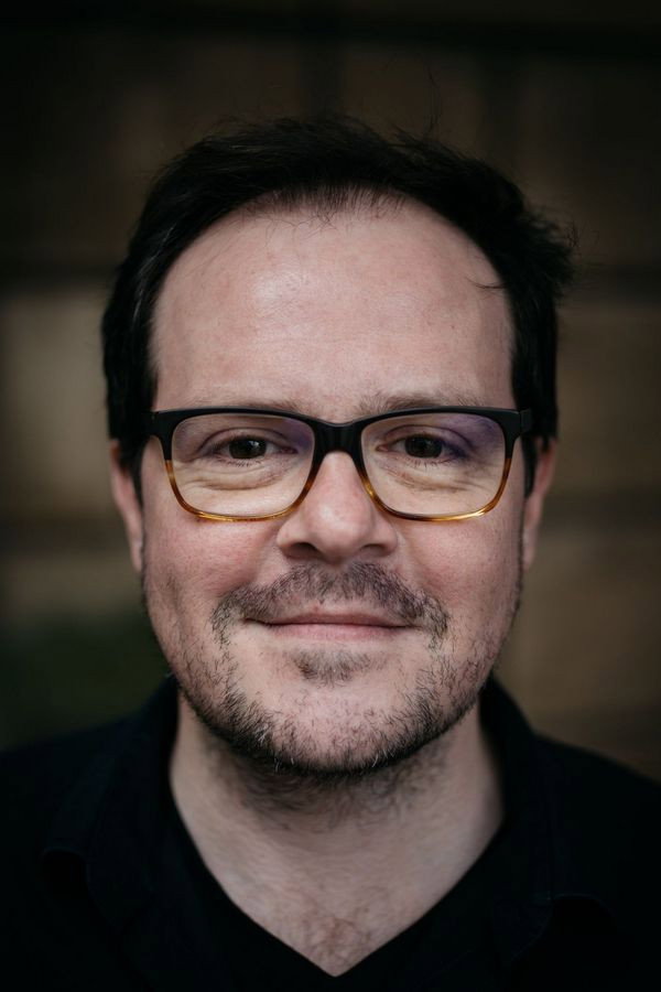 Thomas Mraz as Jörg Pudschedl in Suburbia - Women on the Edge