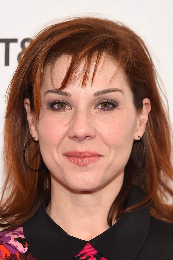 Stephanie Kurtzuba as Gloria in Papercop