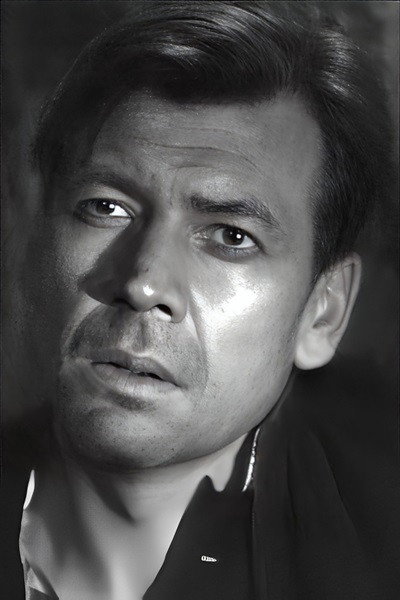 Игнат Лейрер as Danilin in Denouement