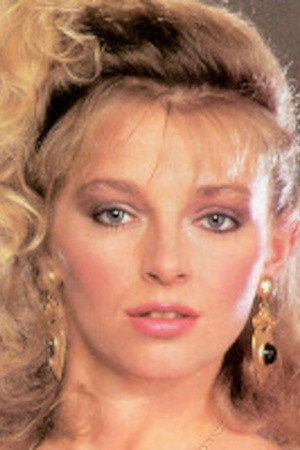 Scarlet Windsor as Gail (as Magan Bradley) in Sky Foxes