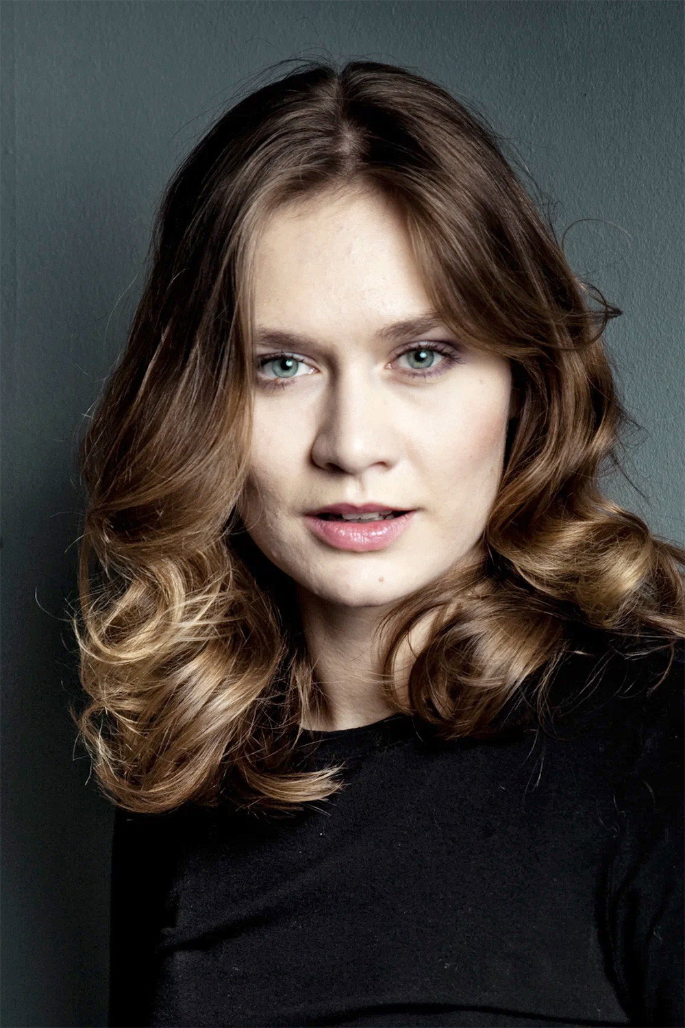 Мария Машкова as Вера in The Counted