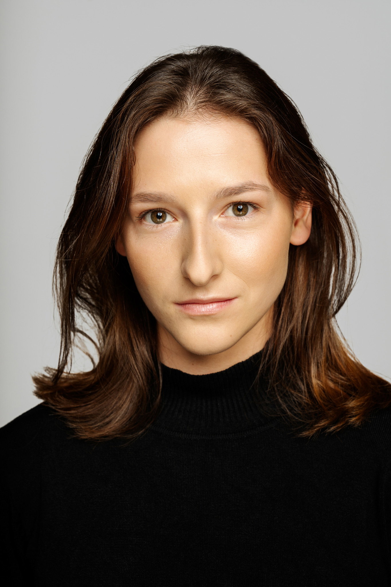 Agnieszka Rajda as Person in Weird to Be Human
