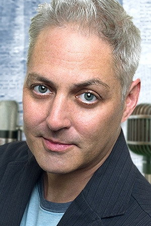 Curt Bonnem as Brad King in Old Dogs & New Tricks