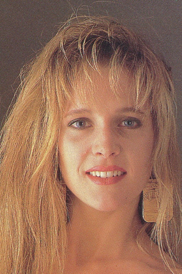 Jennifer Stewart as Amy in Passages 2