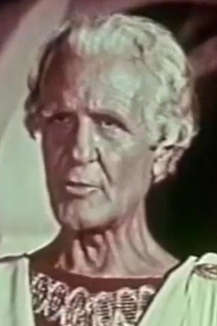Nando Tamberlani as Manata il saggio in Hercules of the Desert