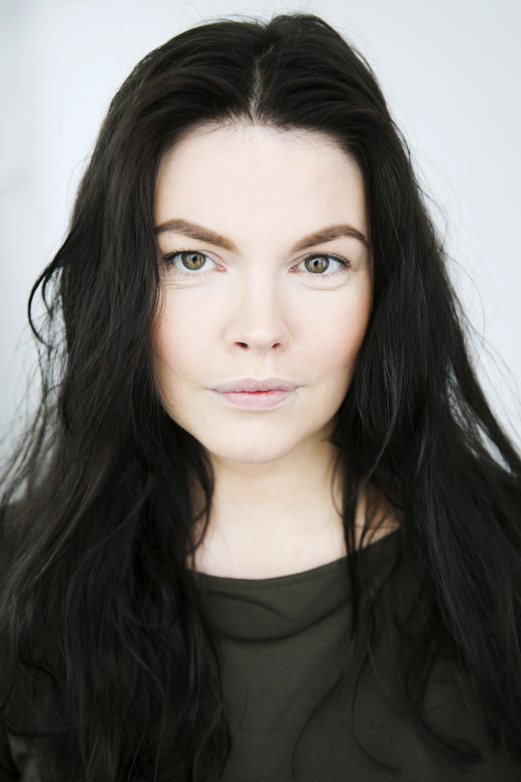 Birna Rún Eiríksdóttir as Hanna in Case