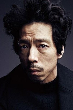 김C as Nam Gung Sang in Fickle Minded