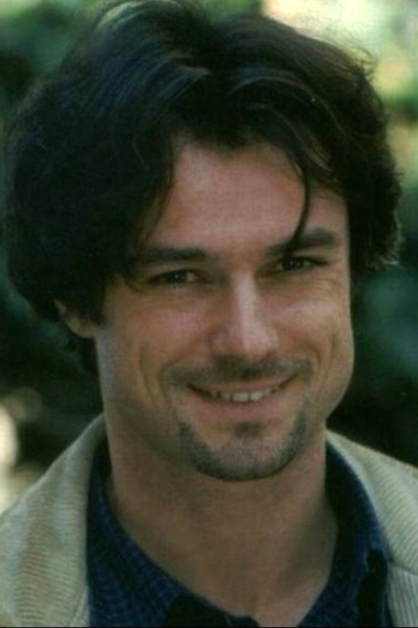 Alberto Rossi as Michele Saviani in Un Posto Al Sole