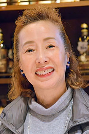 Yūko Kimi as Saori Kirishima in Robot Detective