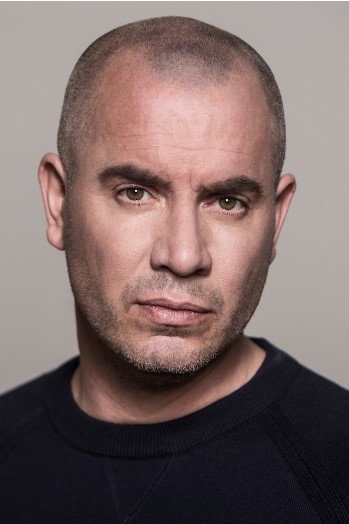 Jeroen van Koningsbrugge as Dexter in Links