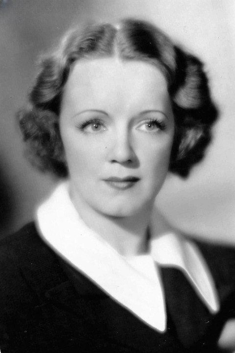 Inez Courtney as Emily French in The Farmer's Daughter