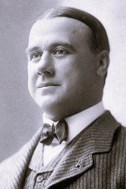 Howard Crampton as Siestra in The Chalice of Sorrow