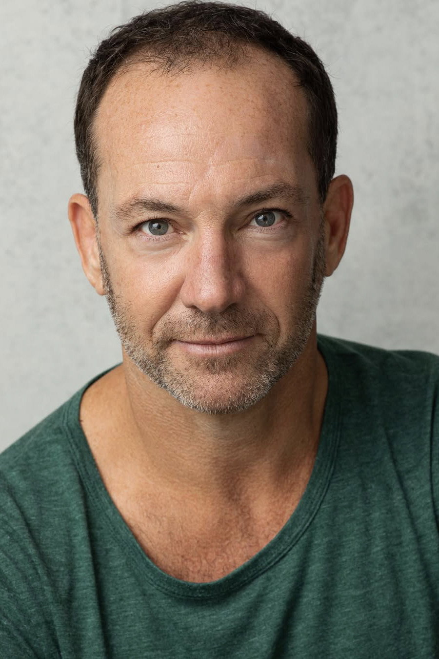 Bartley Burke as Ian in Shoal