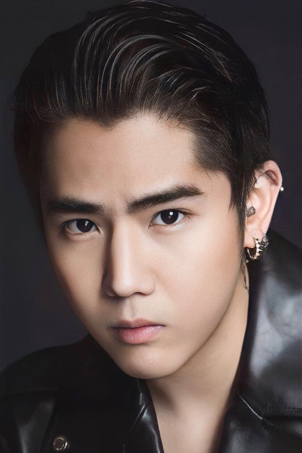 คุณาธิป ปิ่นประดับ as Mano in Joking Jazz 4G
