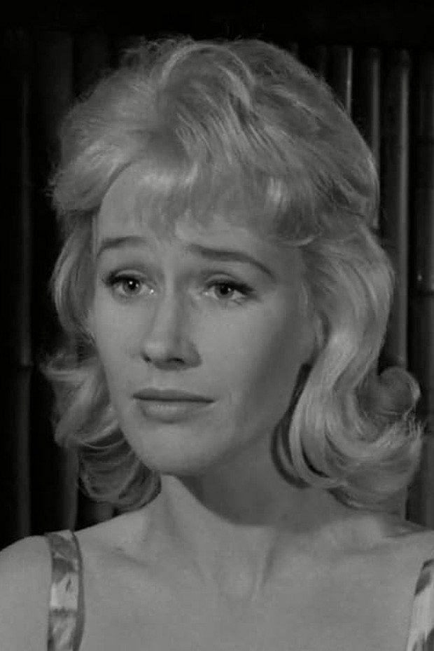 Felicity Young as Jill in Out of the Shadow
