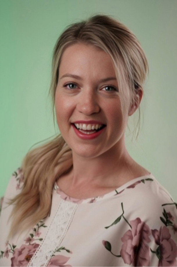 Meggie Jenny as Whisper in Christmas at Keestone