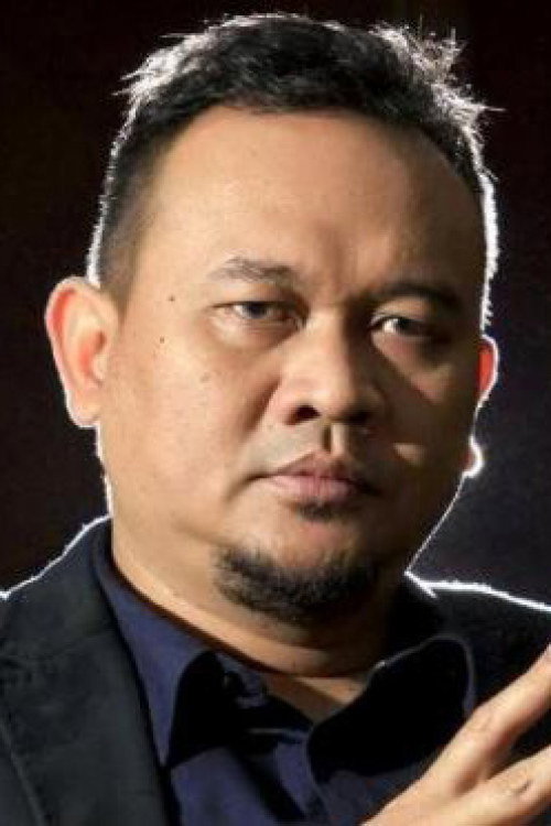Cak Lontong as Supir Wisata in Gerbang Setan