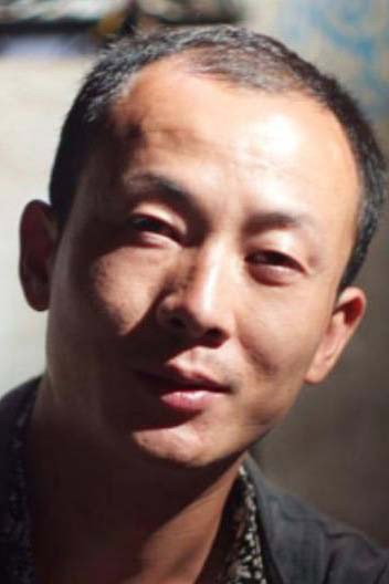 谢理循 as Crazy Face in Kaili Blues