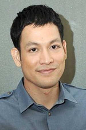 Rachawat Klipngern as Dr. Haru in Brass Ring