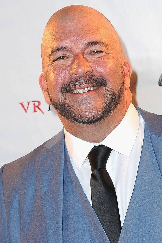 James Bartholet as Captain Noonan in Scissors 2