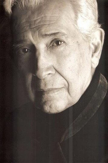 Rafael Briceño as El Tuerto García in Carmen