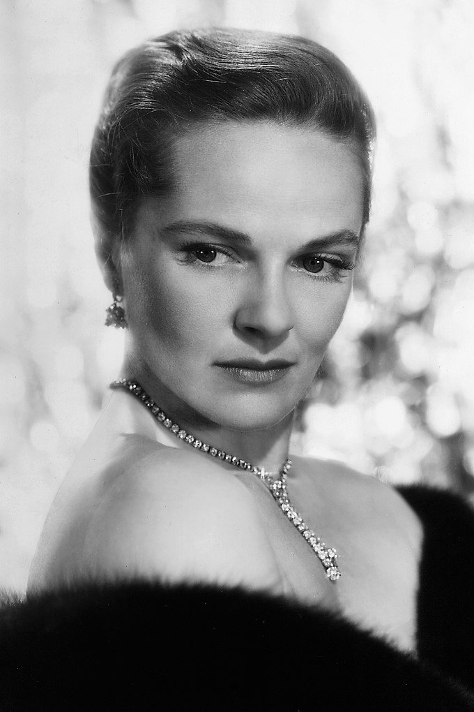Marianne Stewart as Ruth Norman in Time Table