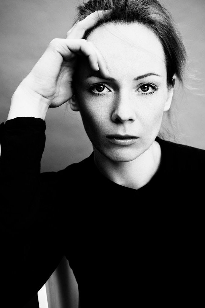 Veslemøy Mørkrid as Lillebird in Chasing Berlusconi