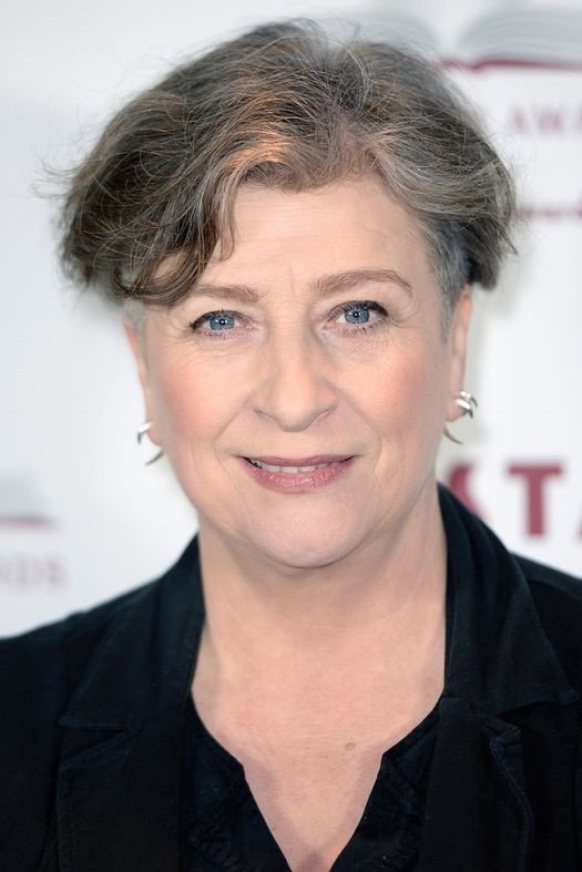 Caroline Quentin as Moderator in The World's Most Extraordinary Homes