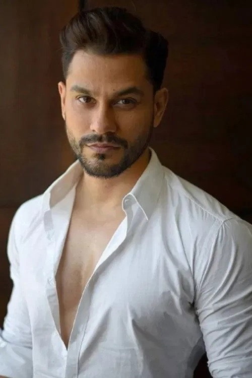 कुणाल खेमू as Jamnaprasad Pandey in Kanjoos Makhichoos
