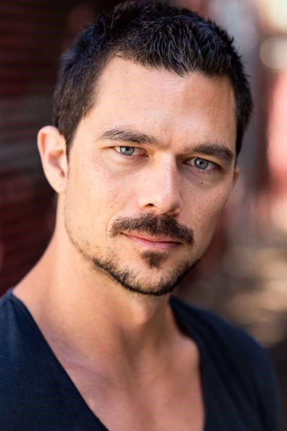 Luke Arnold as John Silver in Black Sails